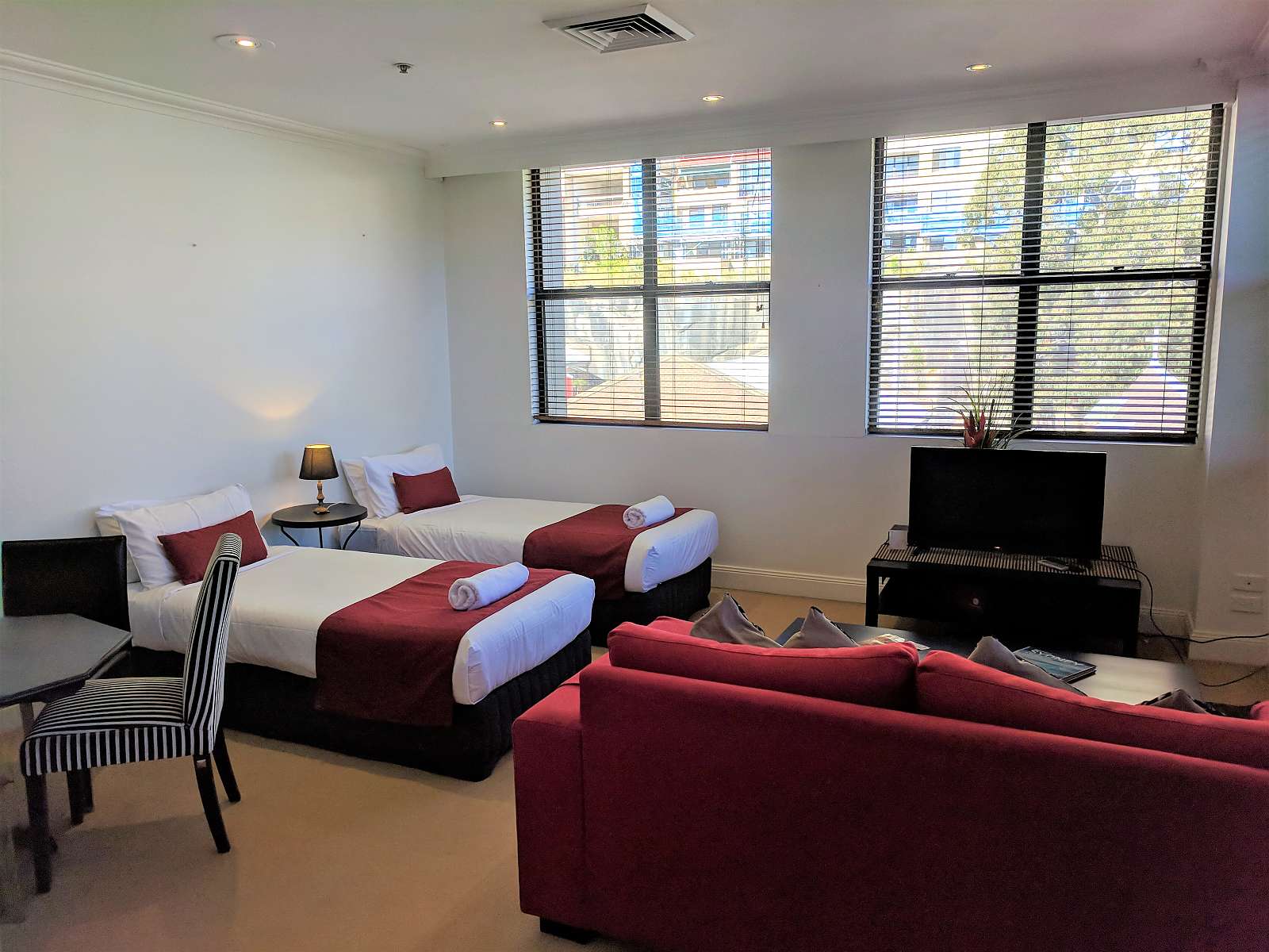 Actual Photos of a 1 Bedroom Apartment | King Nesuto Woolloomooloo Sydney Apartment Hotel 322-Waldorf-Australia-Group-accomodation-192