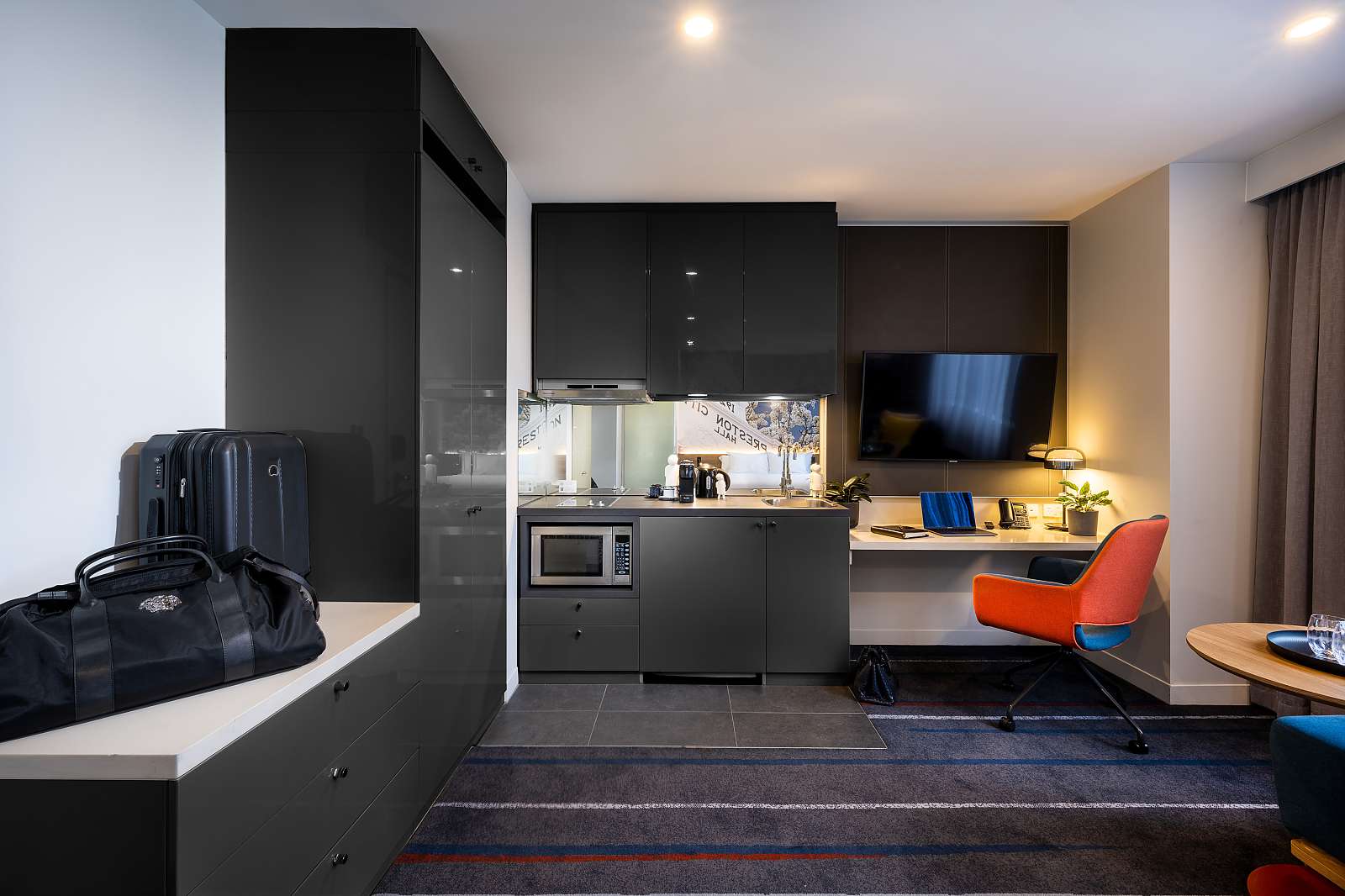 Actual Photos of a Studio Room with Kitchenette Novotel Melbourne Preston 476-Hotel-Opco-Bell-City-PTY-LTD-accomodation-11