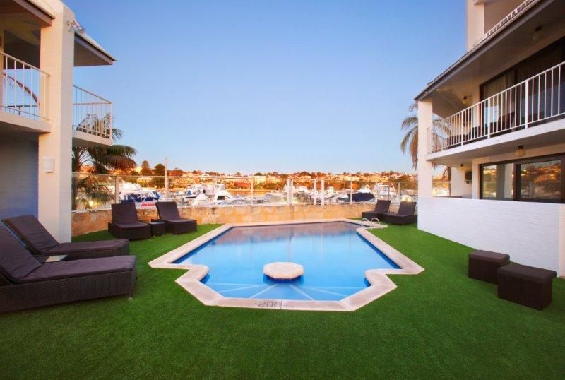 Actual Photos of a Executive Two Bedroom Queen Single Apartments Pier21 Apartment Hotel 93-Pier21-Apartment-Hotel-accomodation-North-Fremantle