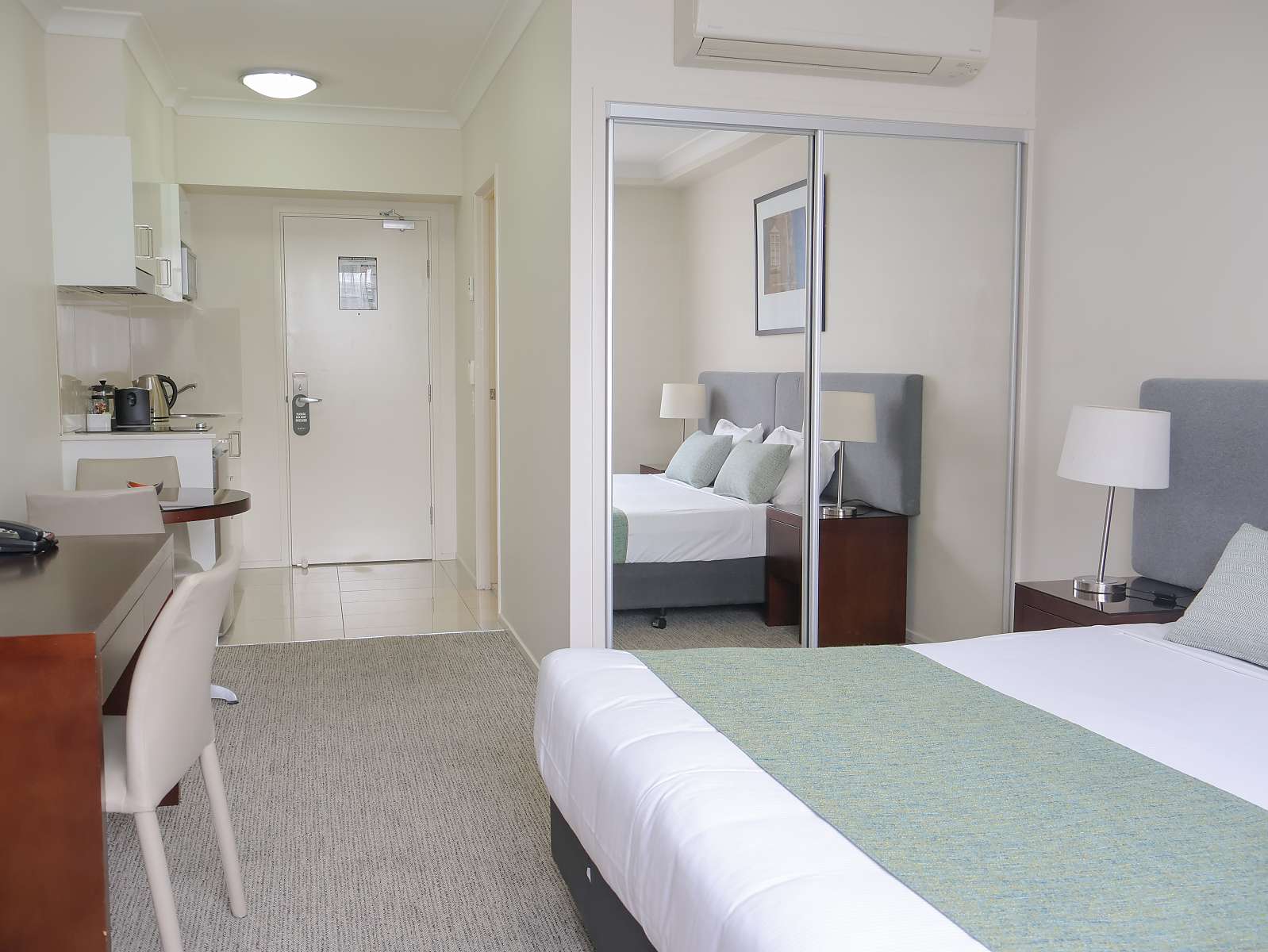 Actual Photos of a 3 Bedroom Apartment Quest Breakfast Creek Apartment Hotel 217-O'Reilly-Australia-Investments-Pty-Ltd-atf-T&J-O'Reilly-Family-Trust-accomodation-119