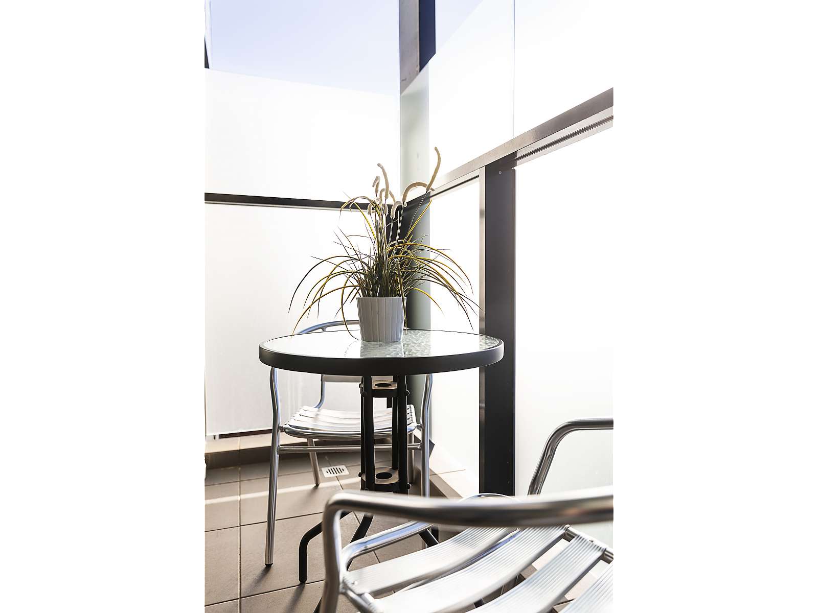 Actual Photos of a Two Bedroom Apartment RNR Serviced Apartments North Melbourne 210-Rumrock-accomodation-7