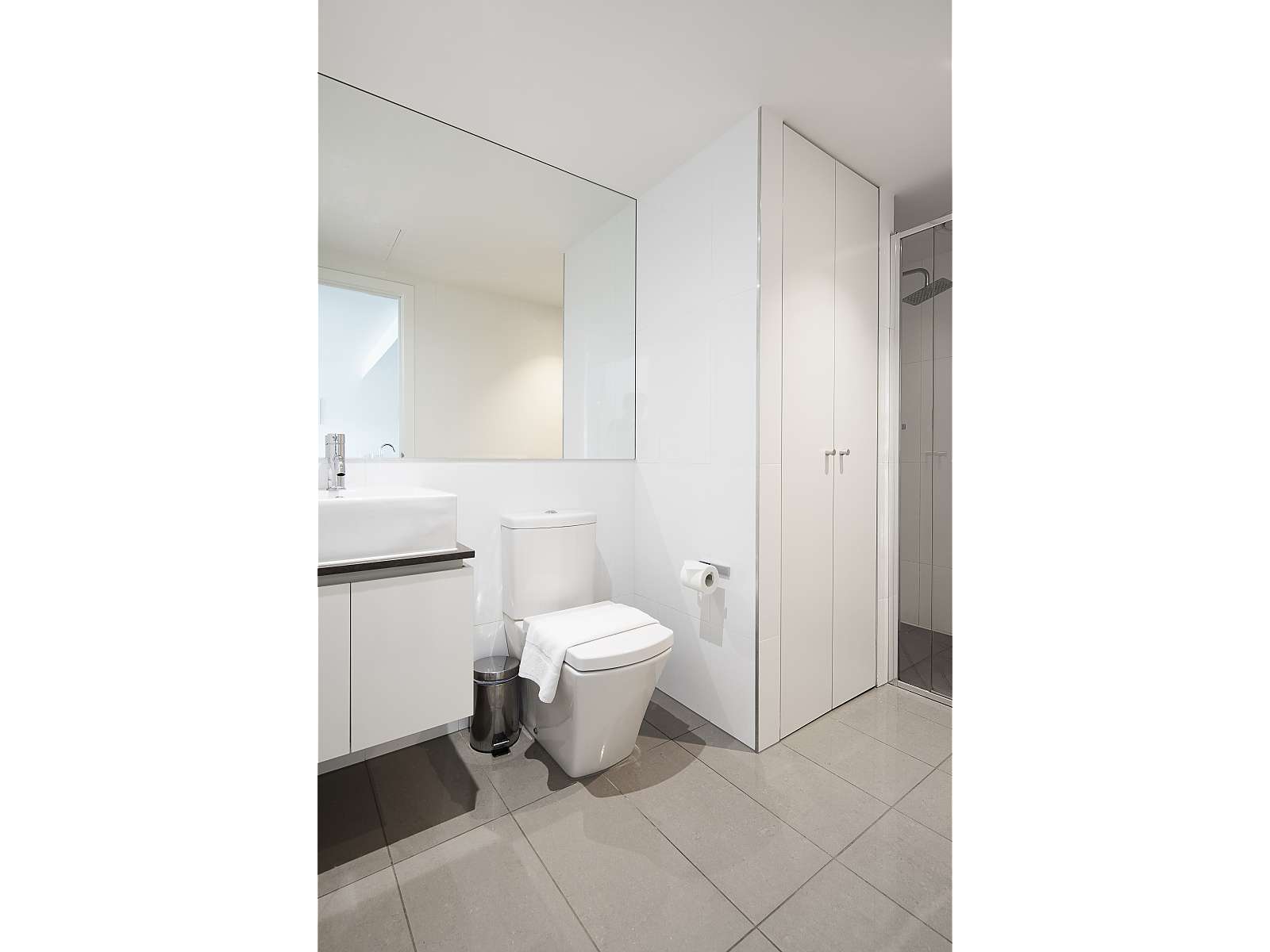 Actual Photos of a Two Bedroom Apartment RNR Serviced Apartments North Melbourne 210-Rumrock-accomodation-7