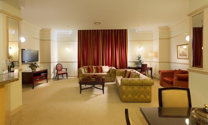 Actual Photos of a Sub Penthouse Apartment Royal Albert Hotel 127-Atlantis-Properties-Pty-Ltd-accomodation-