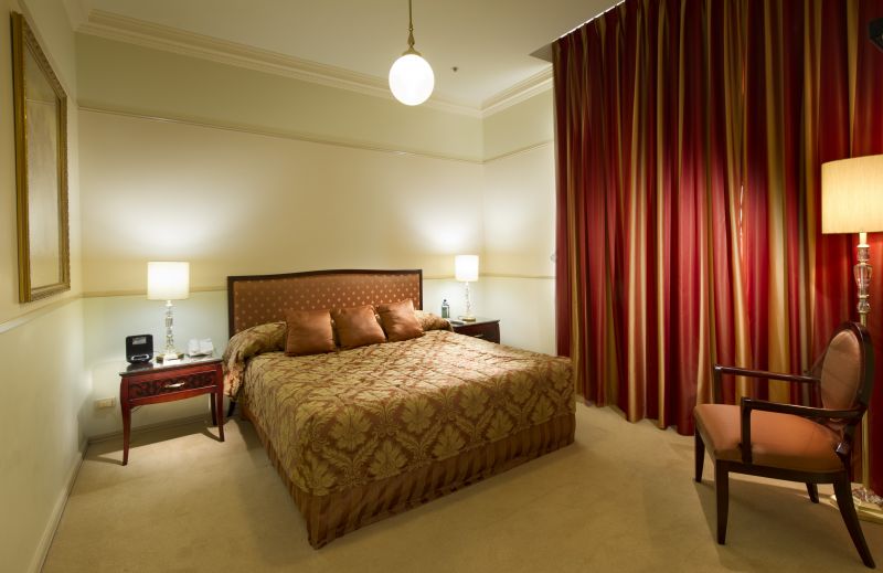 Actual Photos of a Sub Penthouse Apartment Royal Albert Hotel 127-Atlantis-Properties-Pty-Ltd-accomodation-