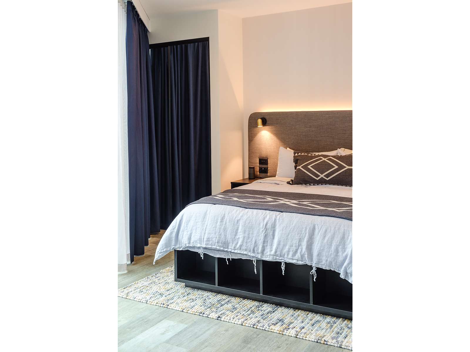 Actual Photos of a 1 bedroom 1 bathroom SCAPE SUITES AURORA 454--Scape-Aurora-Operator-Pty-Ltd-accomodation-4