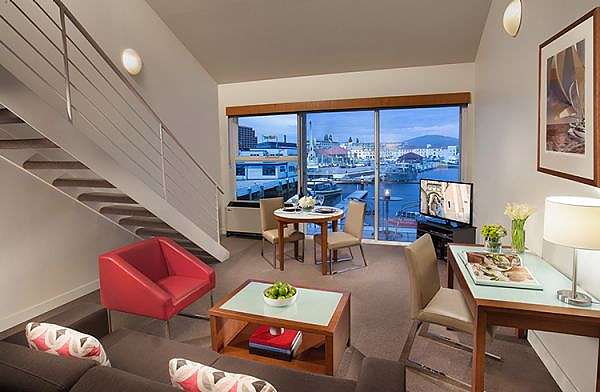 Actual Photos of a 1 Bedroom Premier Somerset on the Pier Hobart 157-Somerset-on-the-Pier--accomodation-101