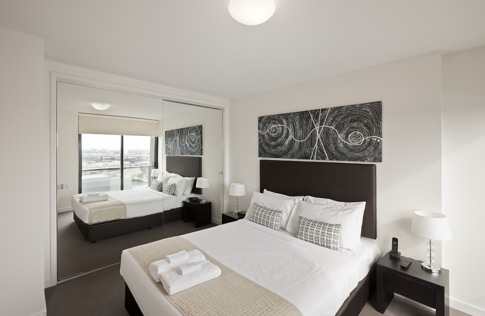 Actual Photos of a 1 Bedroom  Apartment The Sebel Residences Melbourne Docklands 211-Metro-Real-Estate-Services-Pty-Ltd-accomodation-8