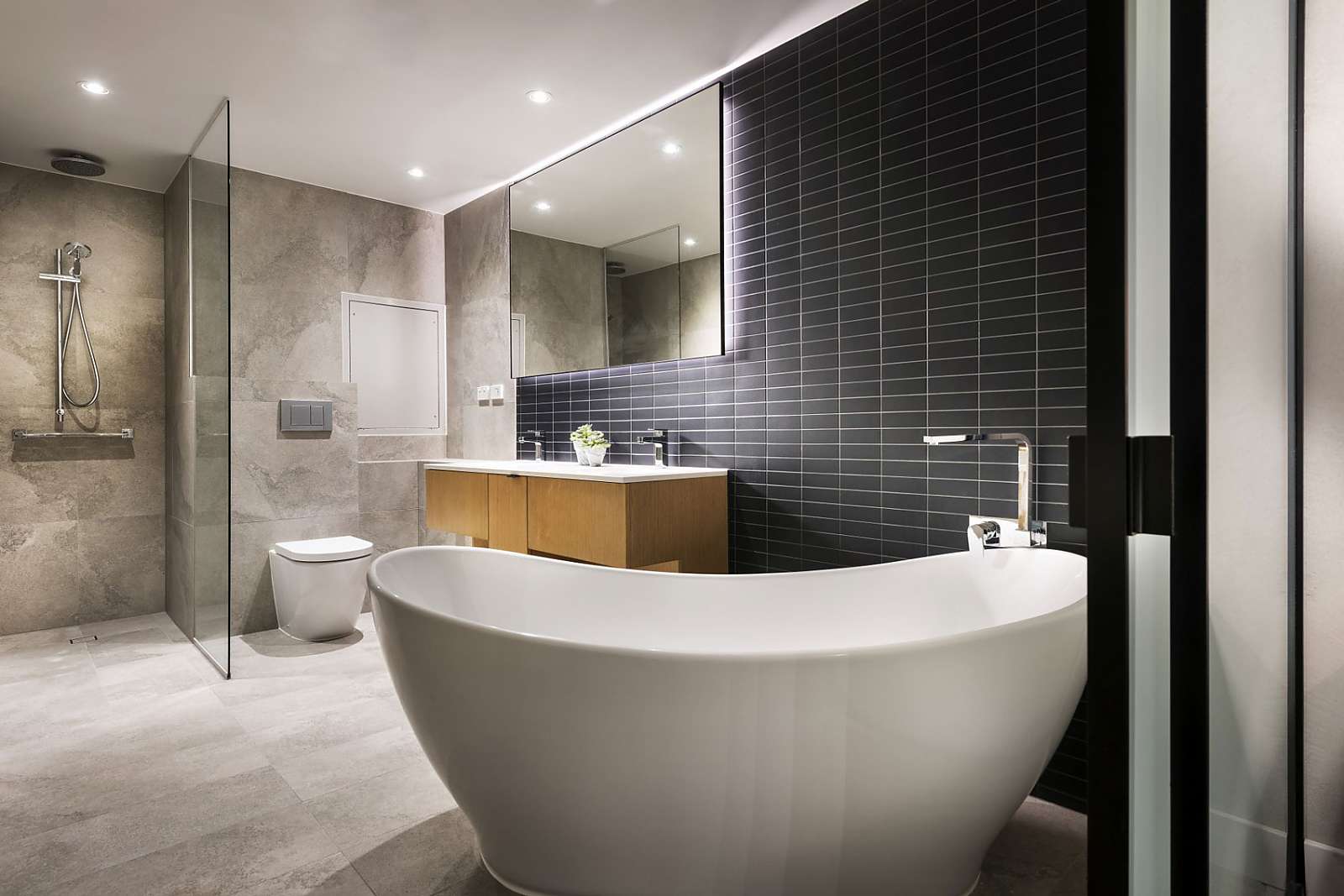 Actual Photos of a River Suite The Tradewinds Hotel 329-Ringthane-Pty-Ltd-accomodation-202