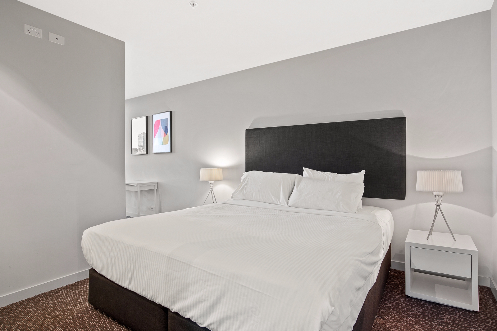 Apartment 1412 At Lacrosse Serviced Apartments Docklands Accommodation 