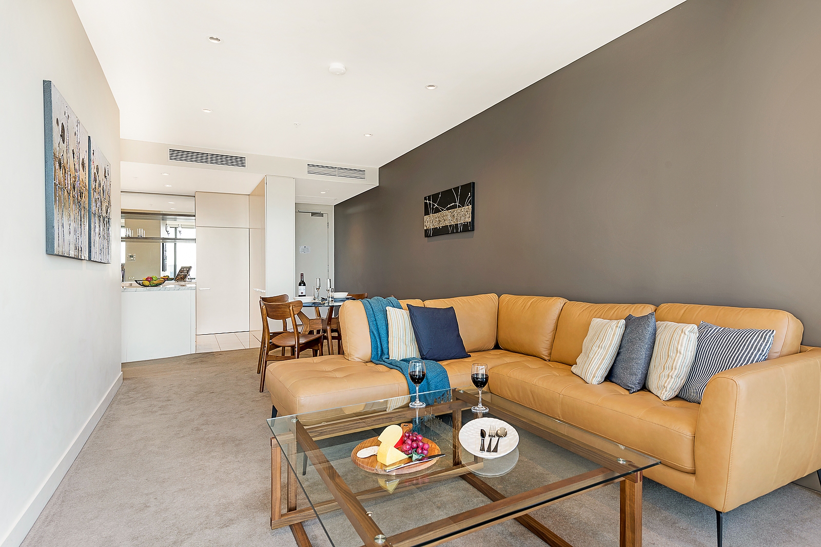 Freshwater Place Furnished Apartments for Short & Long Stays Serviced