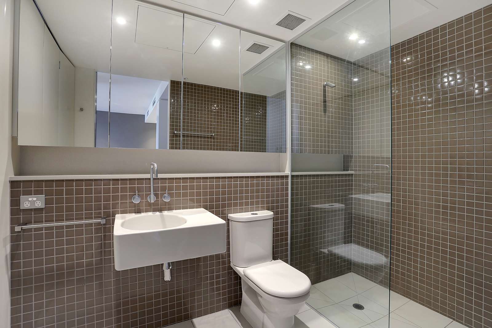 Freshwater Place Furnished Apartments for Short & Long Stays Serviced