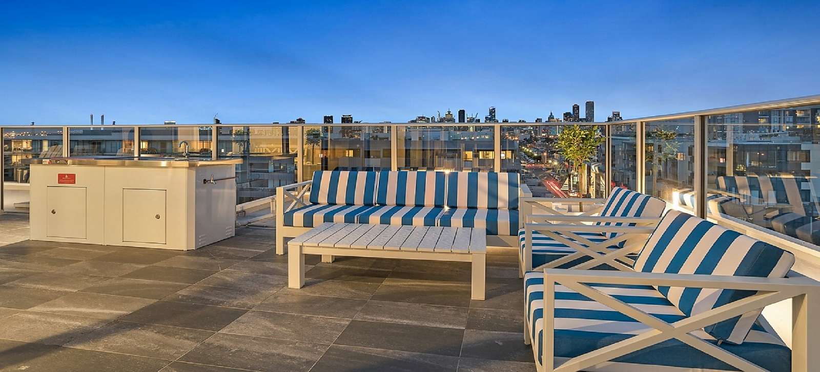 1012--1-bedrooms-accomodation-Port-Melbourne