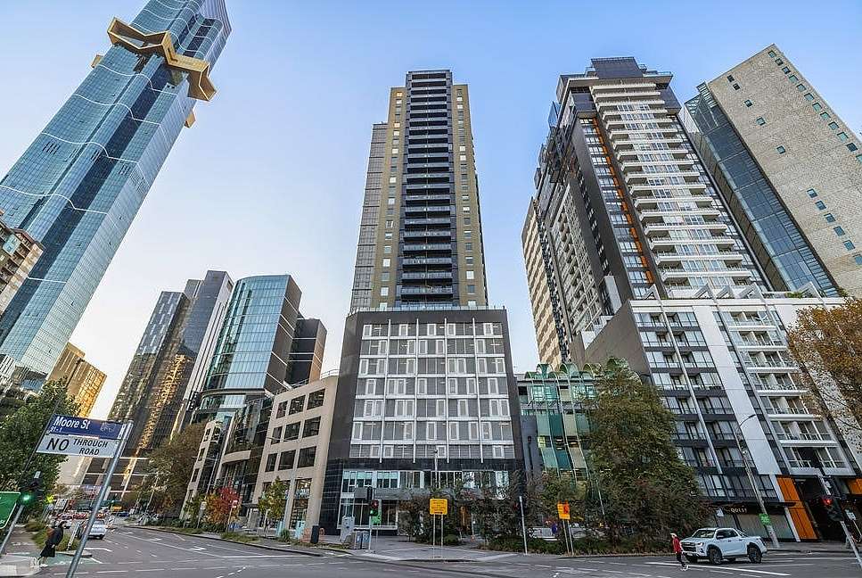 Southpoint Building Apartment 197 at Southpoint Serviced Apartments Southbank Accommodation ...