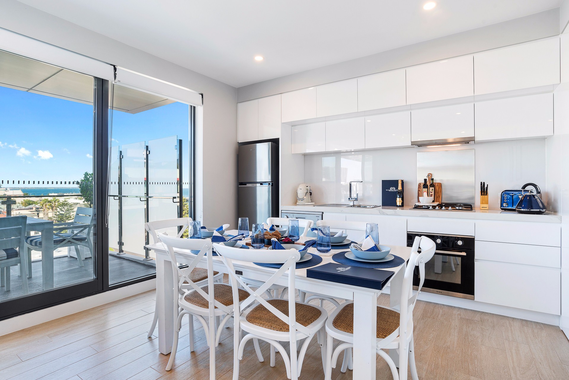 Port Melbourne Serviced Apartments Long & Short Stay Port Melbourne Page 1