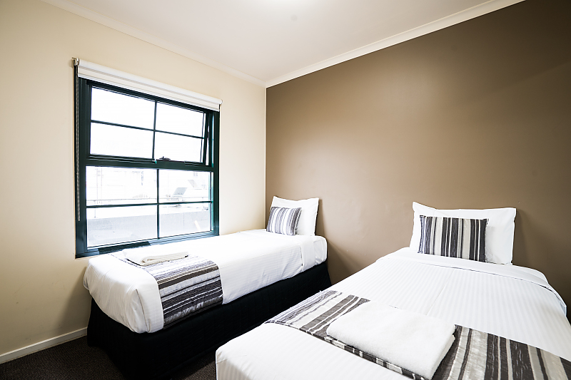 Actual Photos of a Three Bedroom Apartment - 3QTT ARROW ON SPENCER HARBOURLIGHT APARTMENT HOTEL 388-HARBOURLIGHT-AUST-PTY-LTD-accomodation-4