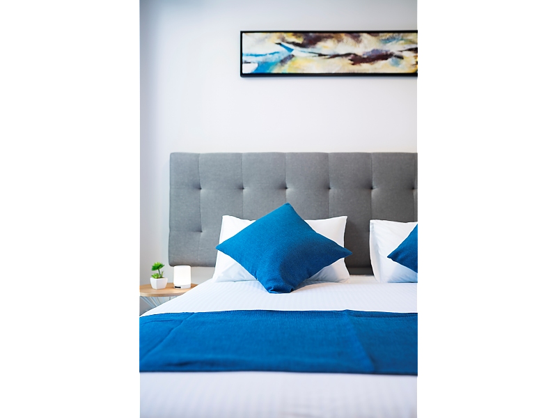 346-Five-Pawns-Serviced-Apartments-accomodation-Brunswick