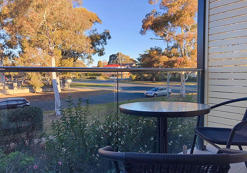 Actual Photos of a Larger Studio Unit Canberra Short Term and Holiday Accommodation 129-Manbrig-Pty-Ltd.-accomodation-Canberra