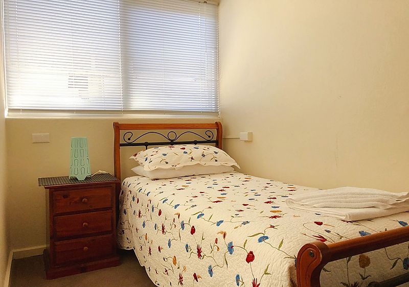 Actual Photos of a Large 1 Bedroom Unit Canberra Short Term and Holiday Accommodation 129-Manbrig-Pty-Ltd.-accomodation-Canberra