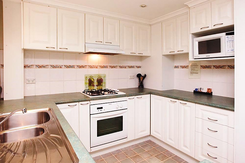 Actual Photos of a Large 2 Bedroom Unit Canberra Short Term and Holiday Accommodation 129-Manbrig-Pty-Ltd.-accomodation-Canberra