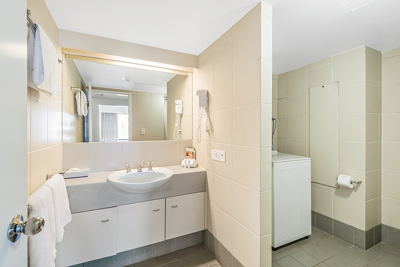 Actual Photos of a 1 Bedroom 1 Bathroom | Balcony Central Dockside Apartments 108-Central-Dockside-Apartments-accomodation-71