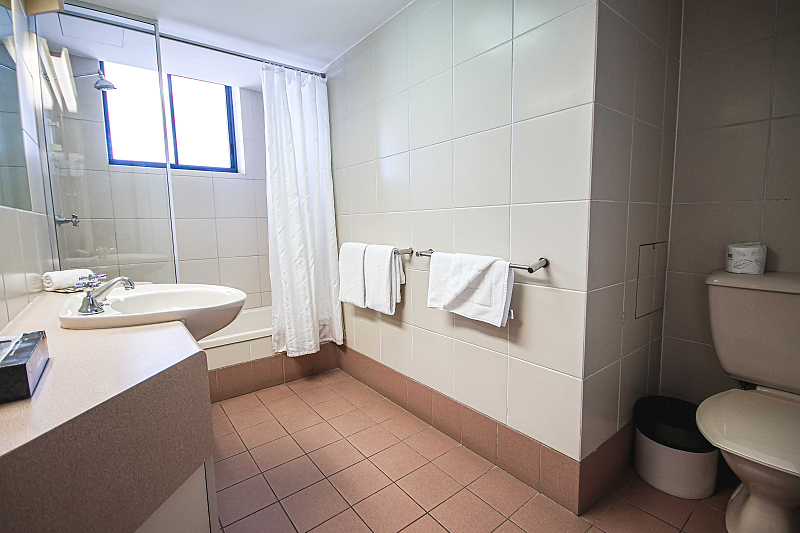 Actual Photos of a 2 Bedroom 2 Bathroom | Balcony Central Dockside Apartments 108-Central-Dockside-Apartments-accomodation-71