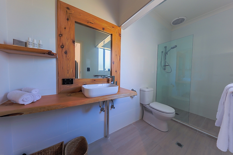 Actual Photos of a Luxury Beach Studio Apartment COAST Motel and Apartments 293-COAST-Motel-and-Apartments-accomodation-Port-Noarlunga-South