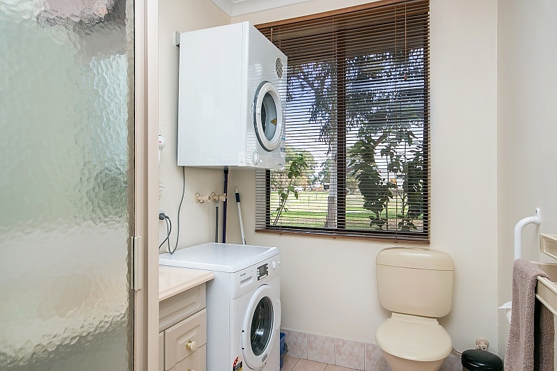 Actual Photos of a APURLA - 6 person pet friendly Coranda Lodge 69-Coranda-Lodge-B-&-B-accomodation-40