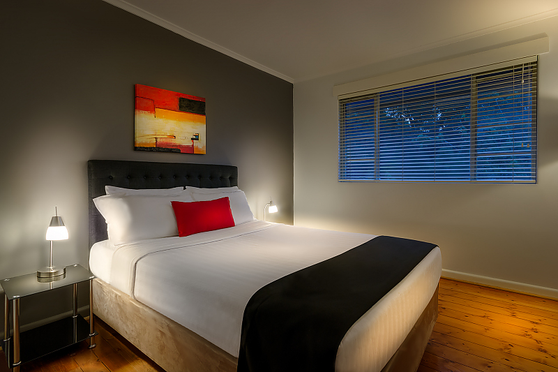 Actual Photos of a 2 Bedroom Crest on Barkly Apartments 452-Zelanten-Pty-Ltd-accomodation-2