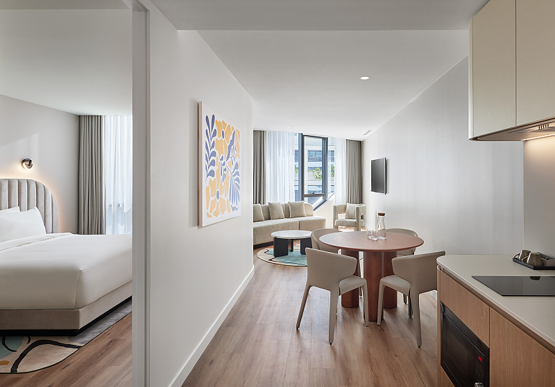 Actual Photos of a King Suite Balcony Hyatt House South Melbourne 524-Hyatt-House-South-Melbourne-accomodation-10