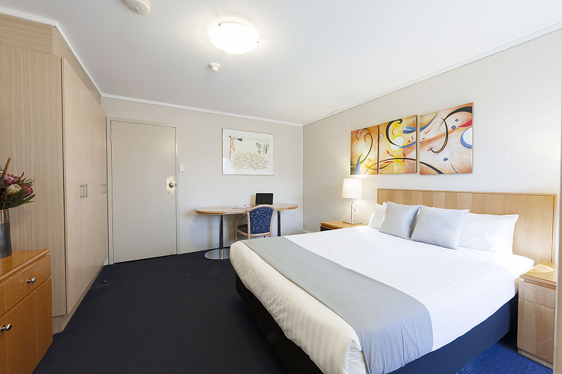 ibis Styles Canberra -   Apartment