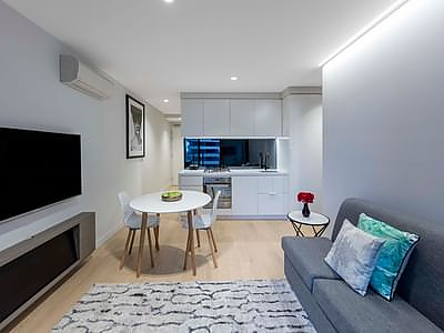 Actual Photos of a 1 Bedroom 1 Bathroom | Balcony Imagine Hotels - Lighthouse 533-Lighthouse-Holdings-Melbourne-Pty-Ltd-accomodation-4