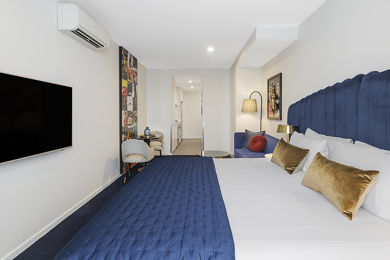 Actual Photos of a Studio King View High Floor Jazz Corner Hotel Melbourne 331-Jazz-Corner-Hotel-Melbourne-accomodation-4