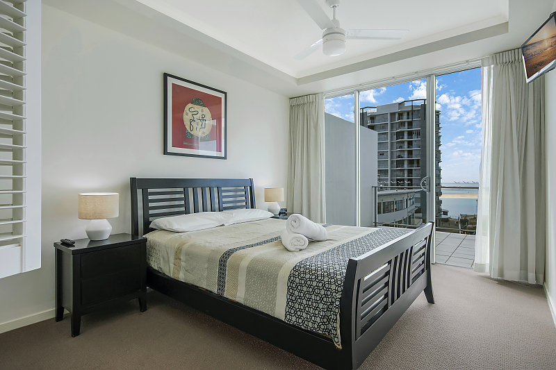 Actual Photos of a 1 Bedroom 1 Bathroom | Balcony M1 Resort Maroochydore 470-MARKAT-HOLDINGS-PTY-LTD-atf-MKB-Trust--accomodation-107