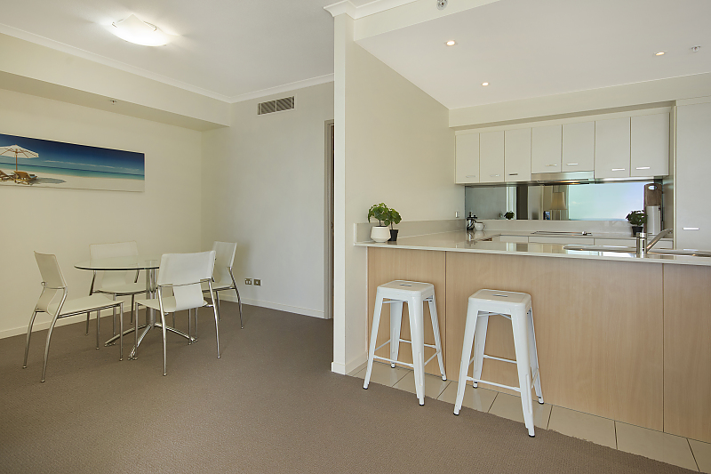 Actual Photos of a 1 Bedroom 1 Bathroom | Balcony M1 Resort Maroochydore 470-MARKAT-HOLDINGS-PTY-LTD-atf-MKB-Trust--accomodation-107