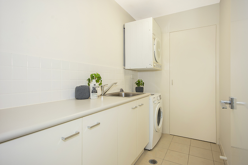 Actual Photos of a 3 Bedroom 2 Bathroom | Balcony M1 Resort Maroochydore 470-MARKAT-HOLDINGS-PTY-LTD-atf-MKB-Trust--accomodation-107