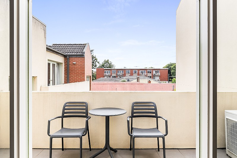 427-Kew-Junction-Residences-accomodation-31