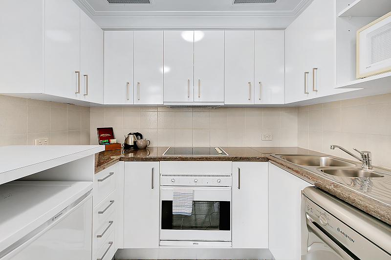 Actual Photos of a 1 Bedroom Apartment Manor Apartment Hotel 165-Manor-Management-P/L--ATF-Manor-Trust-accomodation-246