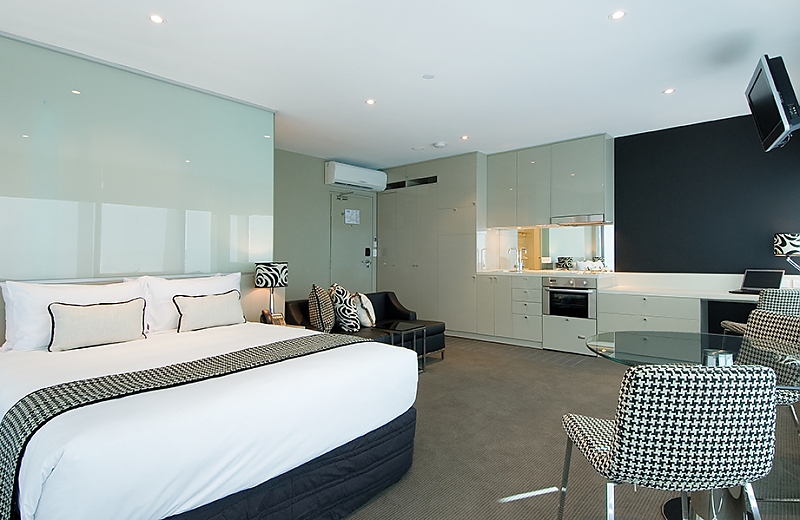 Actual Photos of a 1 Bed Deluxe Mantra Bell City 39-Bell-City-Hotel-Management-Pty-Ltd-accomodation-11