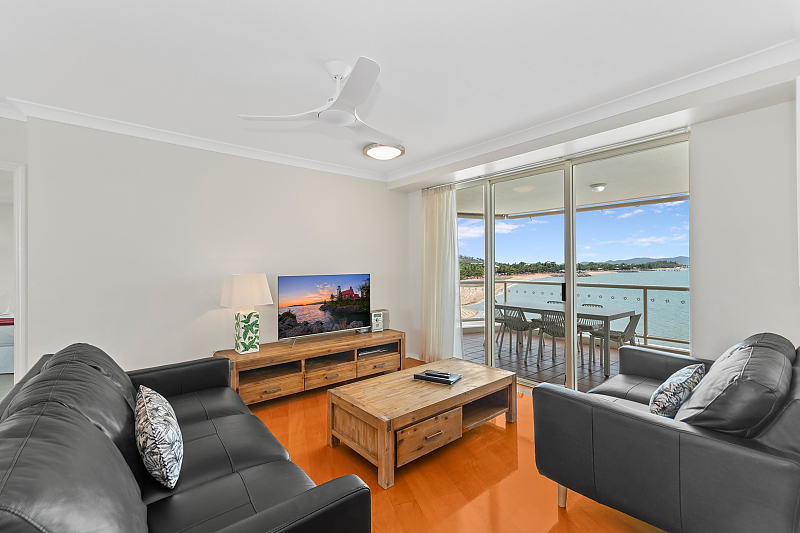 Actual Photos of a Three Bedroom Standard  Mariners North Holiday Apartments 368-Mariners-North-Holiday-Apartments-accomodation-278