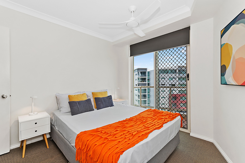 Actual Photos of a Three Bedroom Standard  Mariners North Holiday Apartments 368-Mariners-North-Holiday-Apartments-accomodation-278