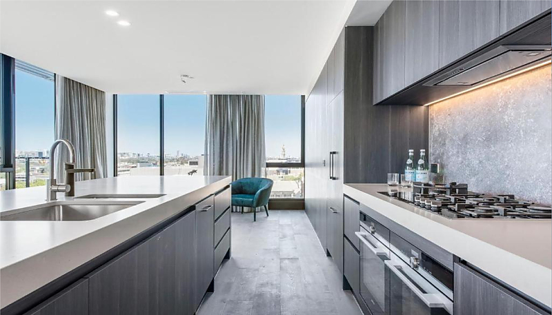 Actual Photos of a 3Bed 3Bath Penthouse | Balcony Melbourne City Apartments 543-MELBOURNE-CITY-APARTMENTS-MANAGEMENT-PTY-LTD-accomodation-10