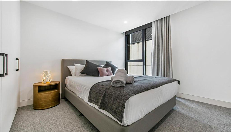 Actual Photos of a 3Bed 3Bath Penthouse | Balcony Melbourne City Apartments 543-MELBOURNE-CITY-APARTMENTS-MANAGEMENT-PTY-LTD-accomodation-10