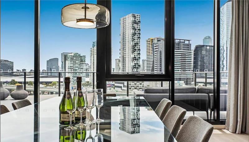 Melbourne City Apartments -   Apartment