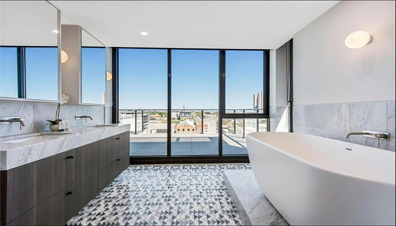 Actual Photos of a 3Bed 3Bath Penthouse | Balcony Melbourne City Apartments 543-MELBOURNE-CITY-APARTMENTS-MANAGEMENT-PTY-LTD-accomodation-10