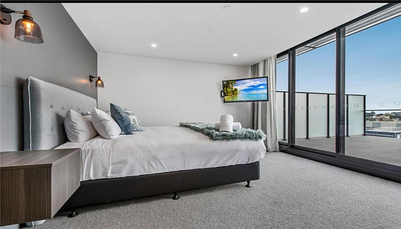 Melbourne City Apartments -   Apartment