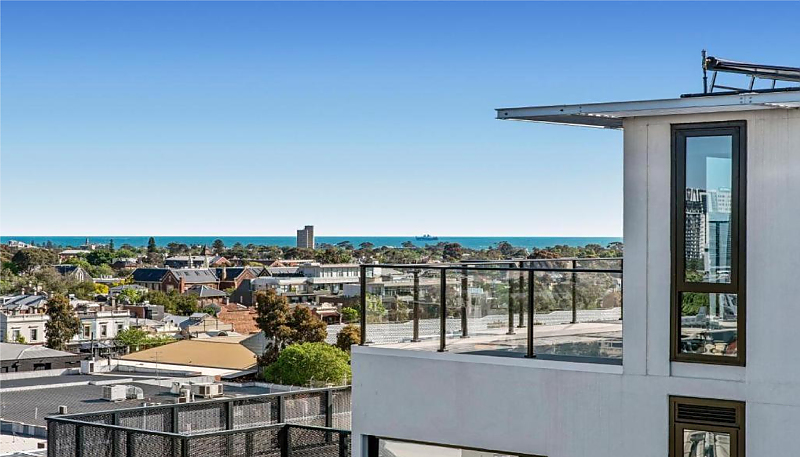 Melbourne City Apartments -   Apartment