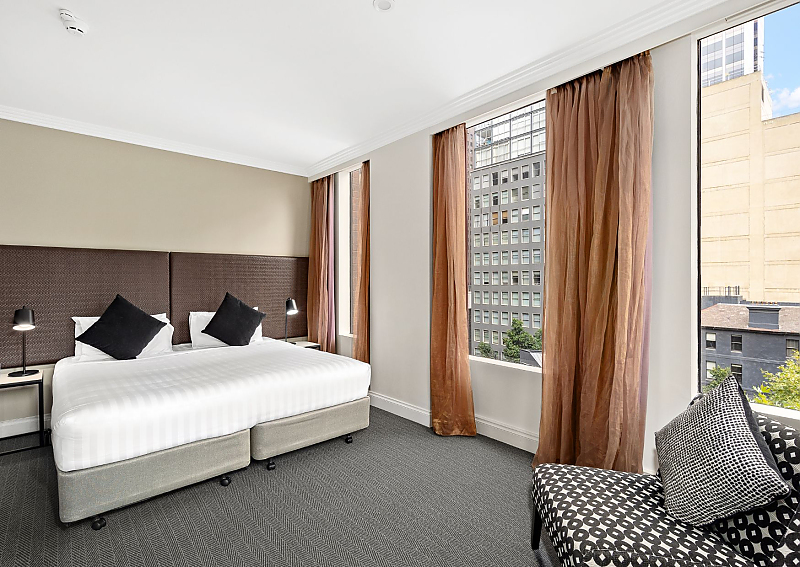 Actual Photos of a 1 Bed | 1 Bath | Signature Melbourne City Suites 514-PHG-Little-Bourke-Pty-Ltd-accomodation-4