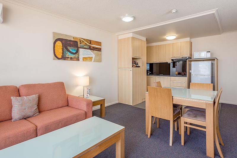 Actual Photos of a One Bedroom Apartment Metro Hotel and Apartments Gladstone 276-Metro-Hotel-and-Apartments-Gladstone-accomodation-Gladstone