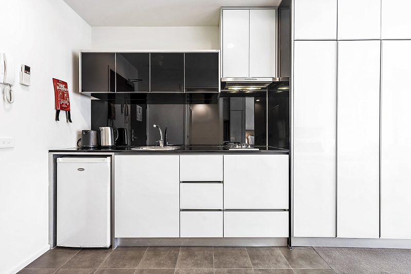 Actual Photos of a Queen Studio Pegasus ApartHotel 477-Ideal-Suites-Pty-Ltd-accomodation-4