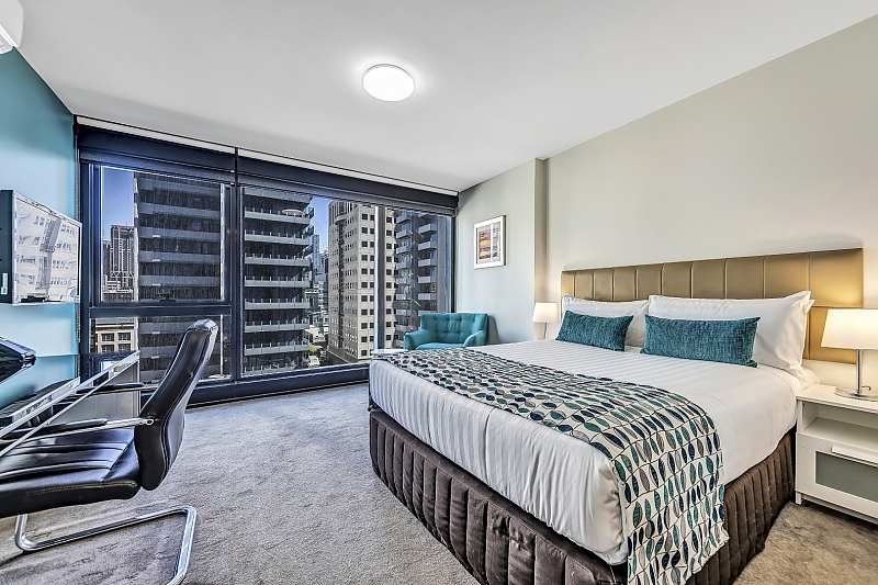 Actual Photos of a Queen Studio Pegasus ApartHotel 477-Ideal-Suites-Pty-Ltd-accomodation-4